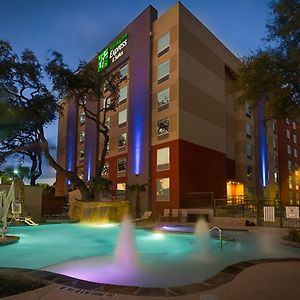 Holiday Inn Express & Suites San Antonio Medical Center North By Ihg